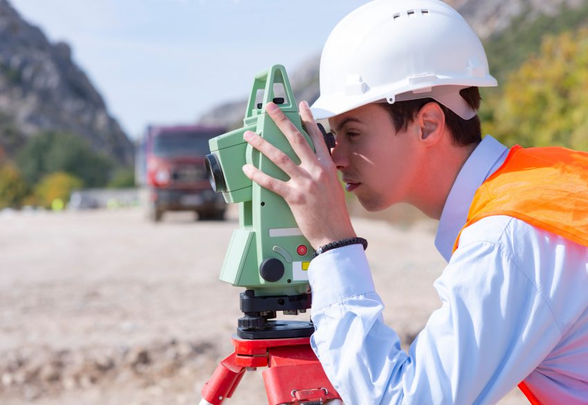 land surveyor